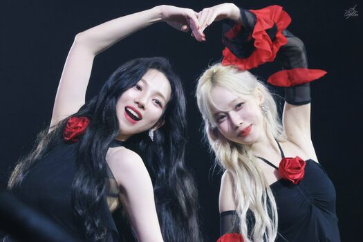 WomenK-pop