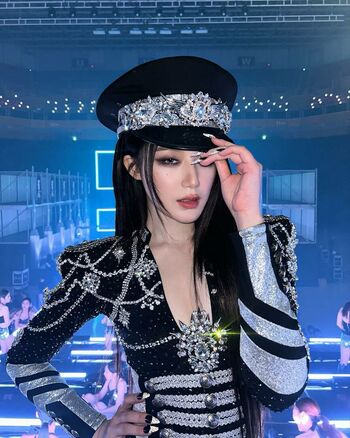WomenK-pop