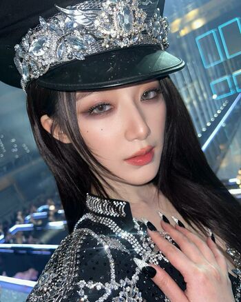 WomenK-pop
