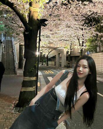 WomenK-pop