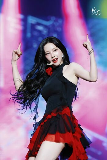 WomenK-pop