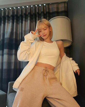 WomenK-pop