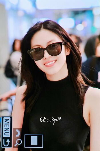 WomenK-pop