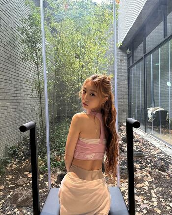 WomenK-pop