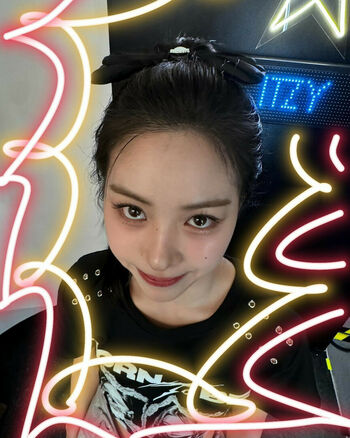WomenK-pop