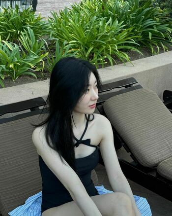 WomenK-pop