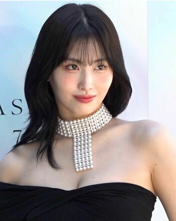 WomenK-pop