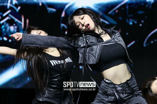 WomenK-pop