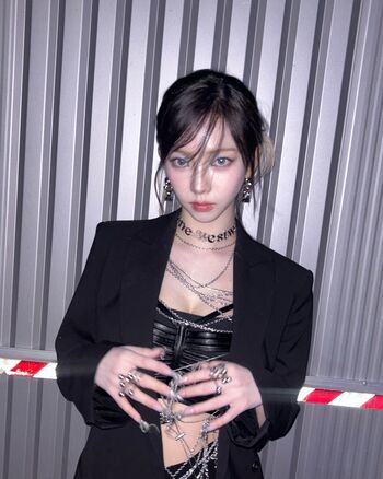 WomenK-pop