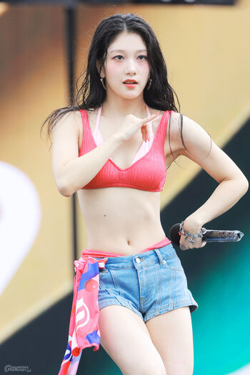WomenK-pop