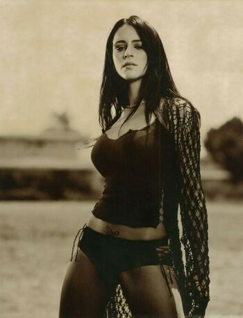 WomenMetal
