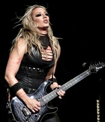 WomenMetal
