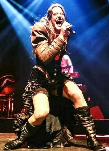 WomenMetal