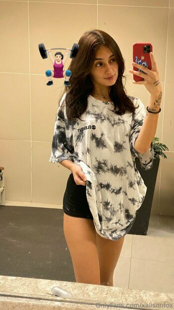 xalisonfox