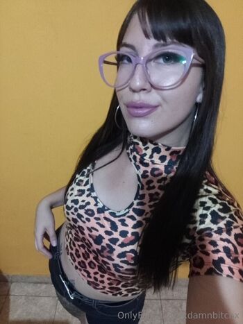 xdamnbitchx