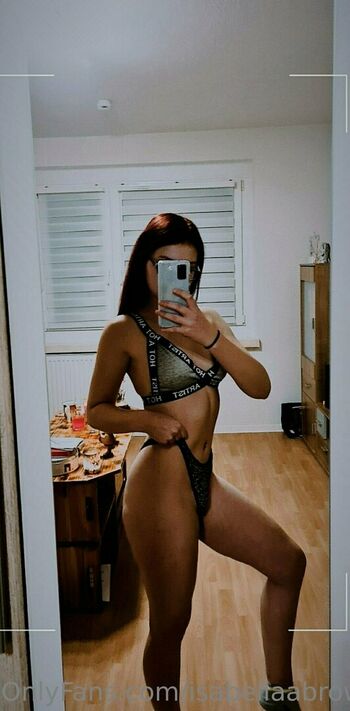 xisabellaabrown