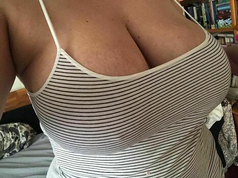 XLeila89