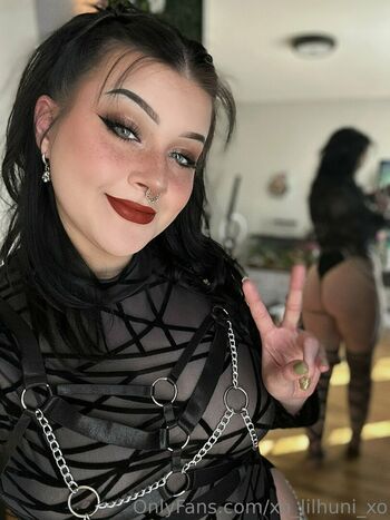 xo_lilhuni_xo