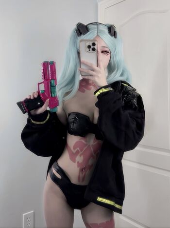 y3miku