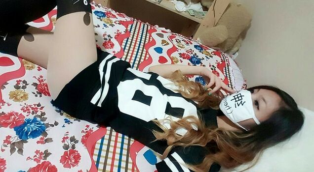 Y3nnie_free