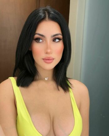 Yahana Almazan