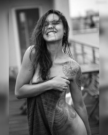 yaz rose