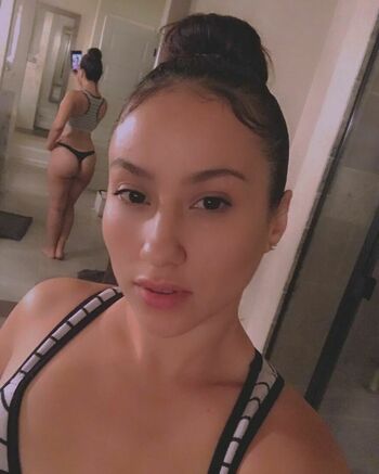 Yesenia De La Rosa