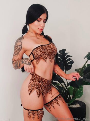 yessi_ross
