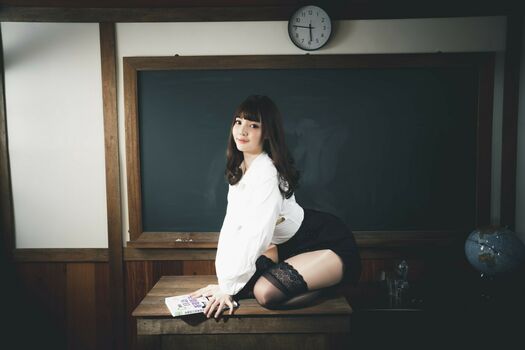 Ying Tze