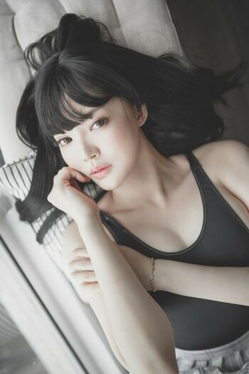 Ying Tze