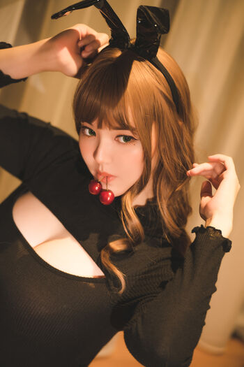 Ying Tze