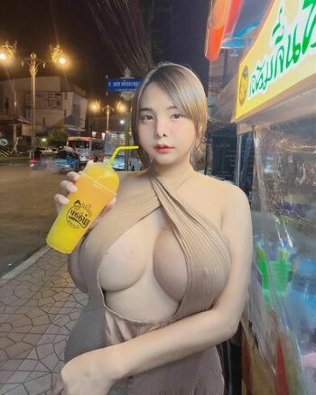 yoshithunchanok