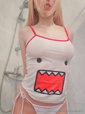 yourbluehairedwaifu