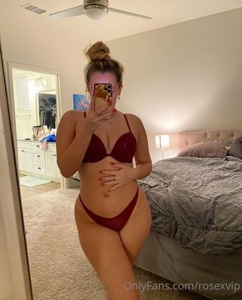 yourgirlfriendrose