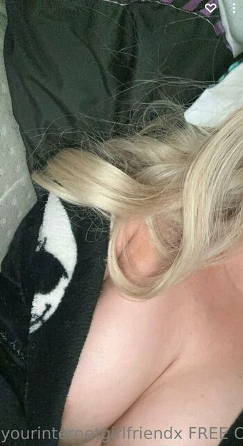 yourinternetgirlfriendx