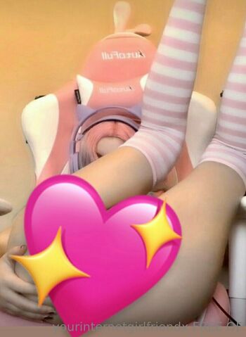 yourinternetgirlfriendx
