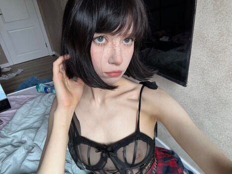 YourSmallDoll