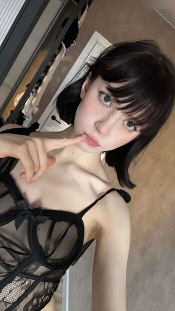 YourSmallDoll