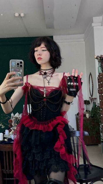 YourSmallDoll