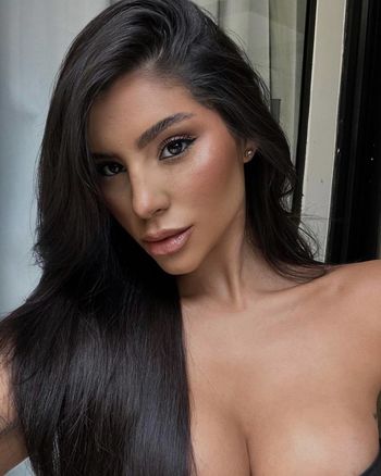 Yris Araujo