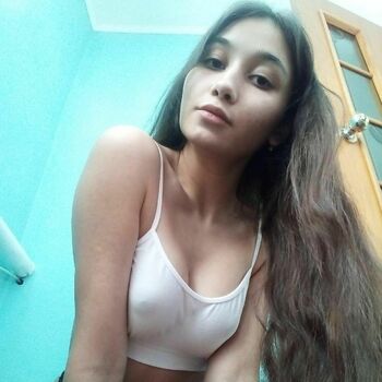 Yulia Sweet Girl