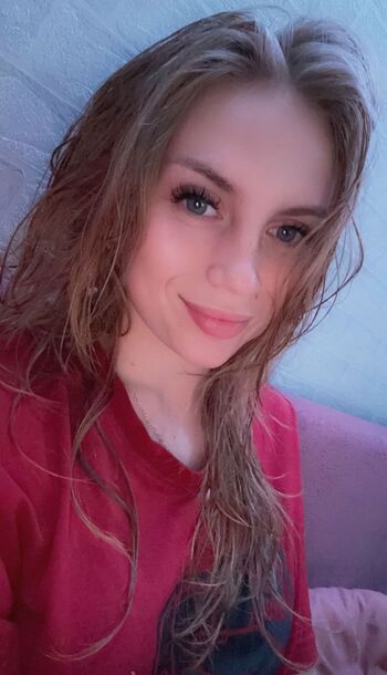 Yuliya Fox