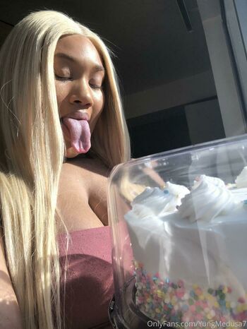 yungmedusa7