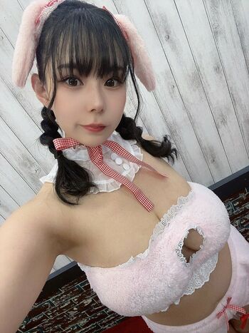 Yuria Yoshine