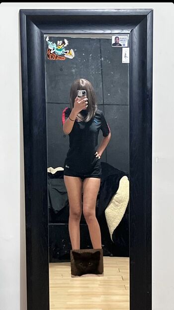 Yuriana.Canelita