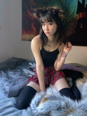 yurifoxgirlfree