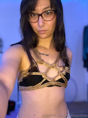 yurifoxgirlfree