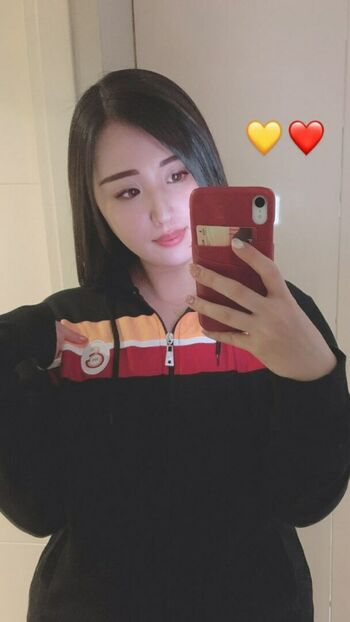 Yurino Hana