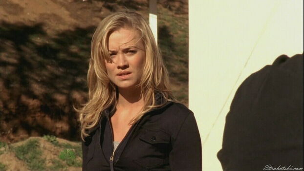 Yvonne Strahovski