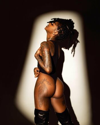 Zaria Linton